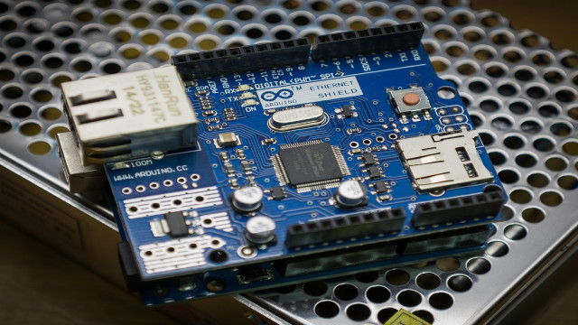 promyshlennye-primeneniya-arduino-gde-mini-kontrollery-otkryvayut-novye-vozmozhnosti